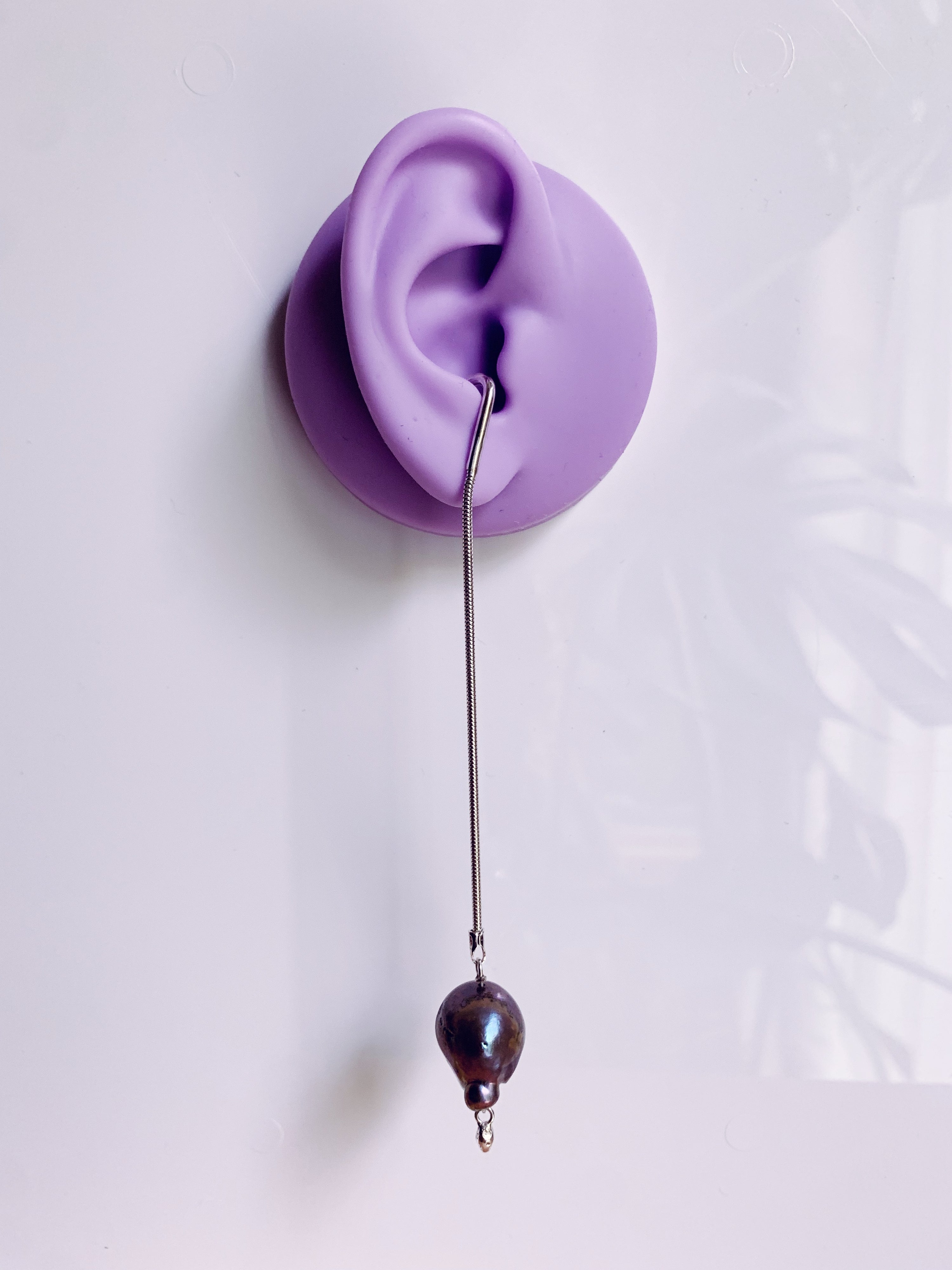 EON PEARL EARRING