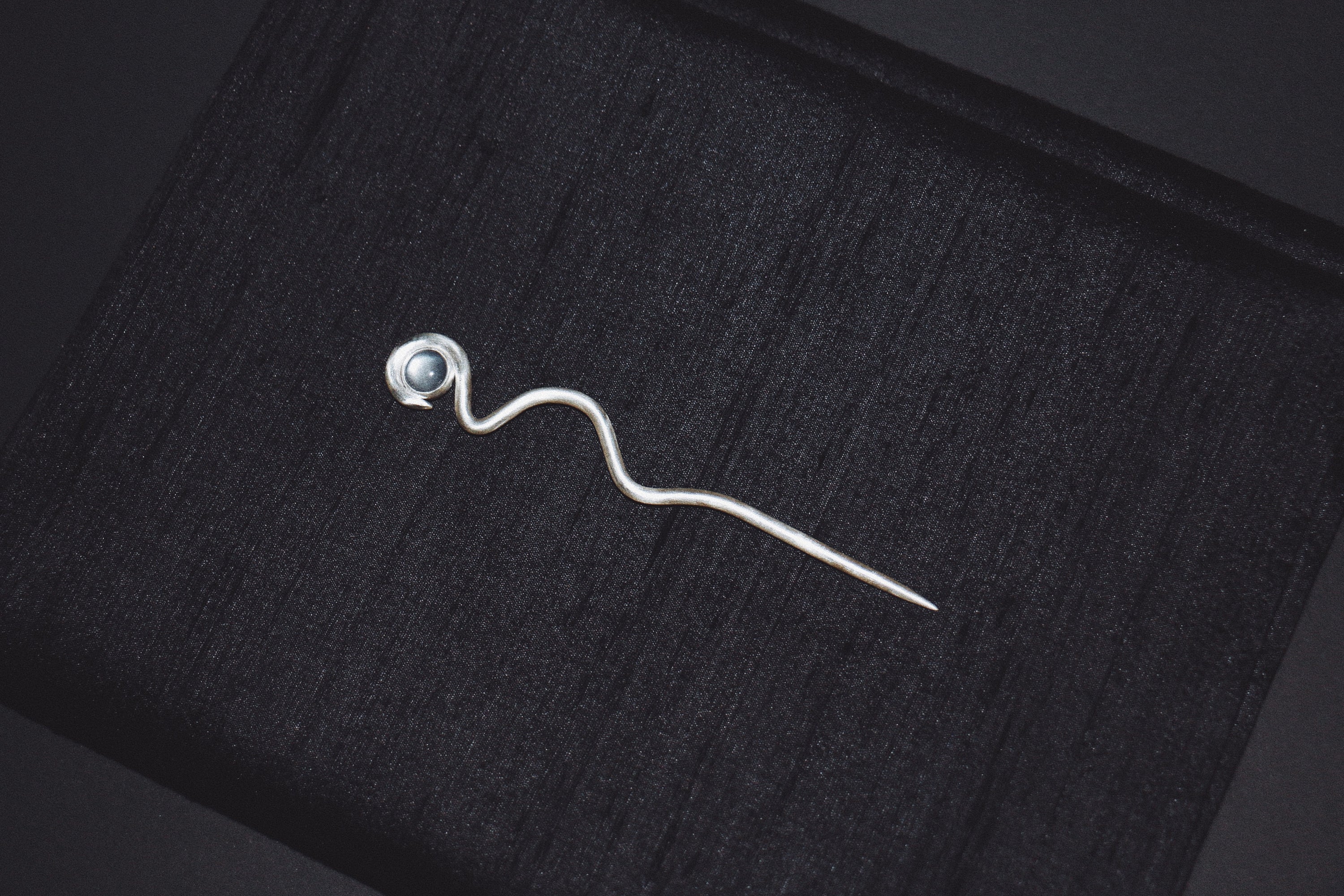 MOON Hair Pin